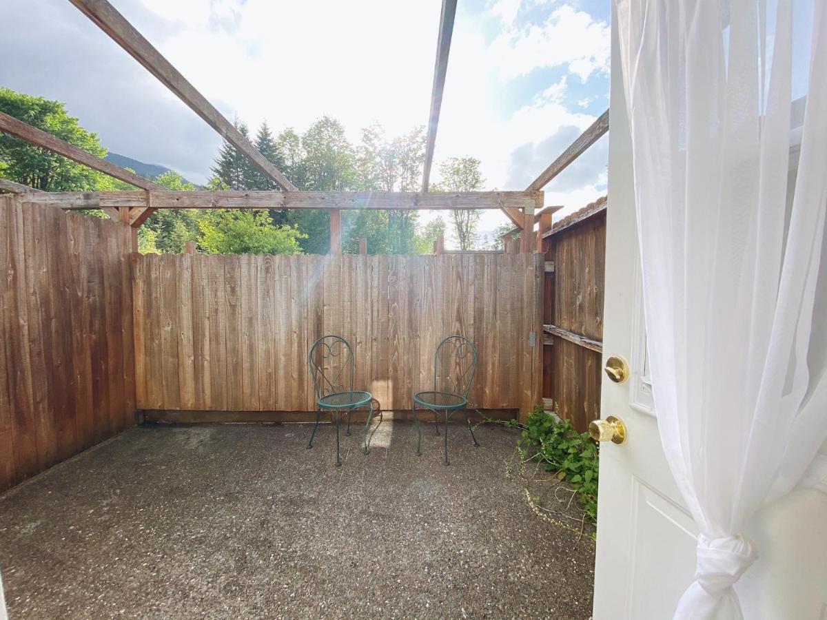 Emerald Valley Inn Port Angeles Exterior photo